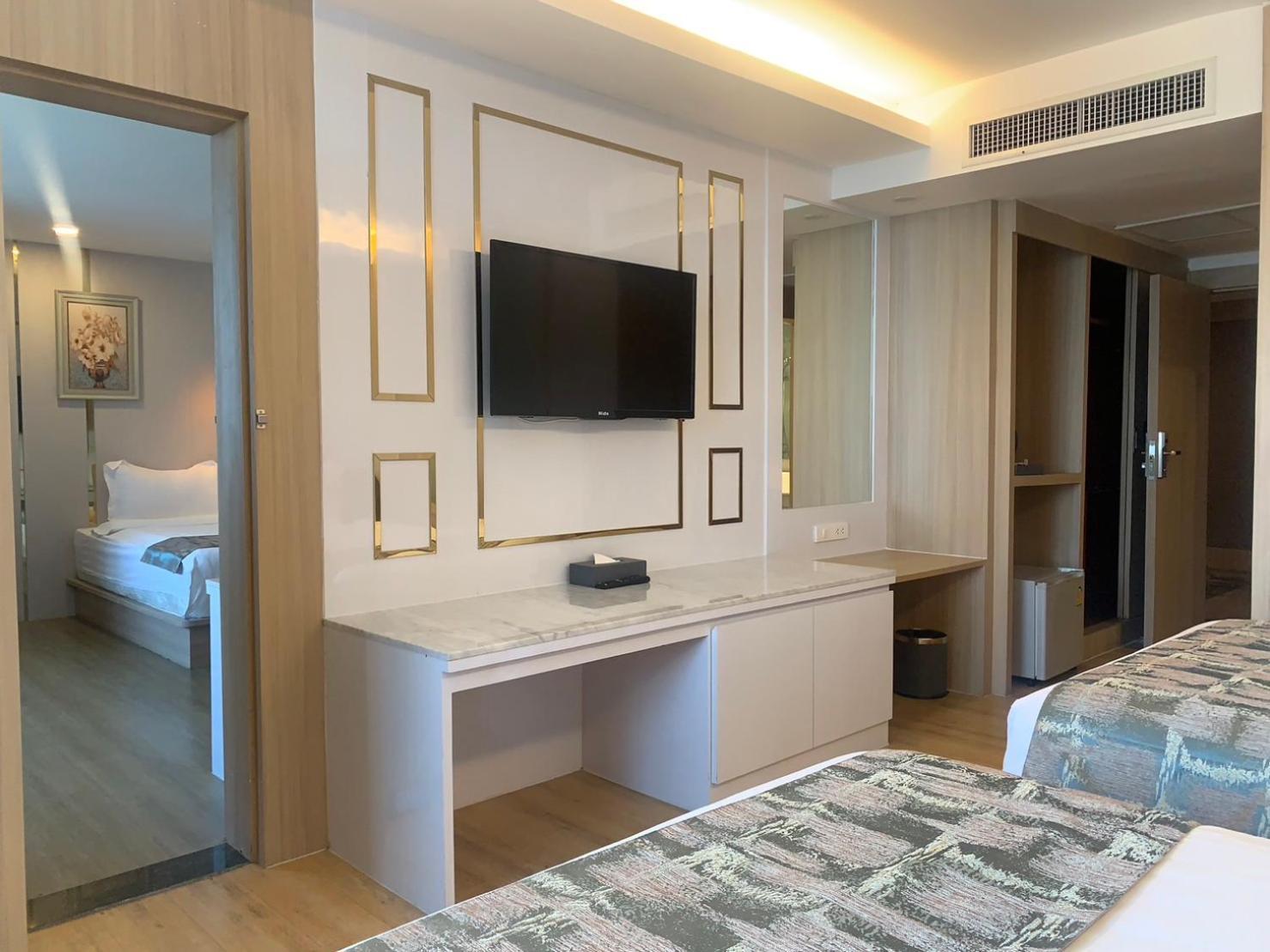Jomtien Holiday Pattaya Exterior photo