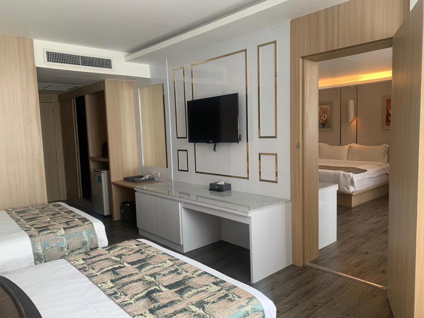Jomtien Holiday Pattaya Exterior photo