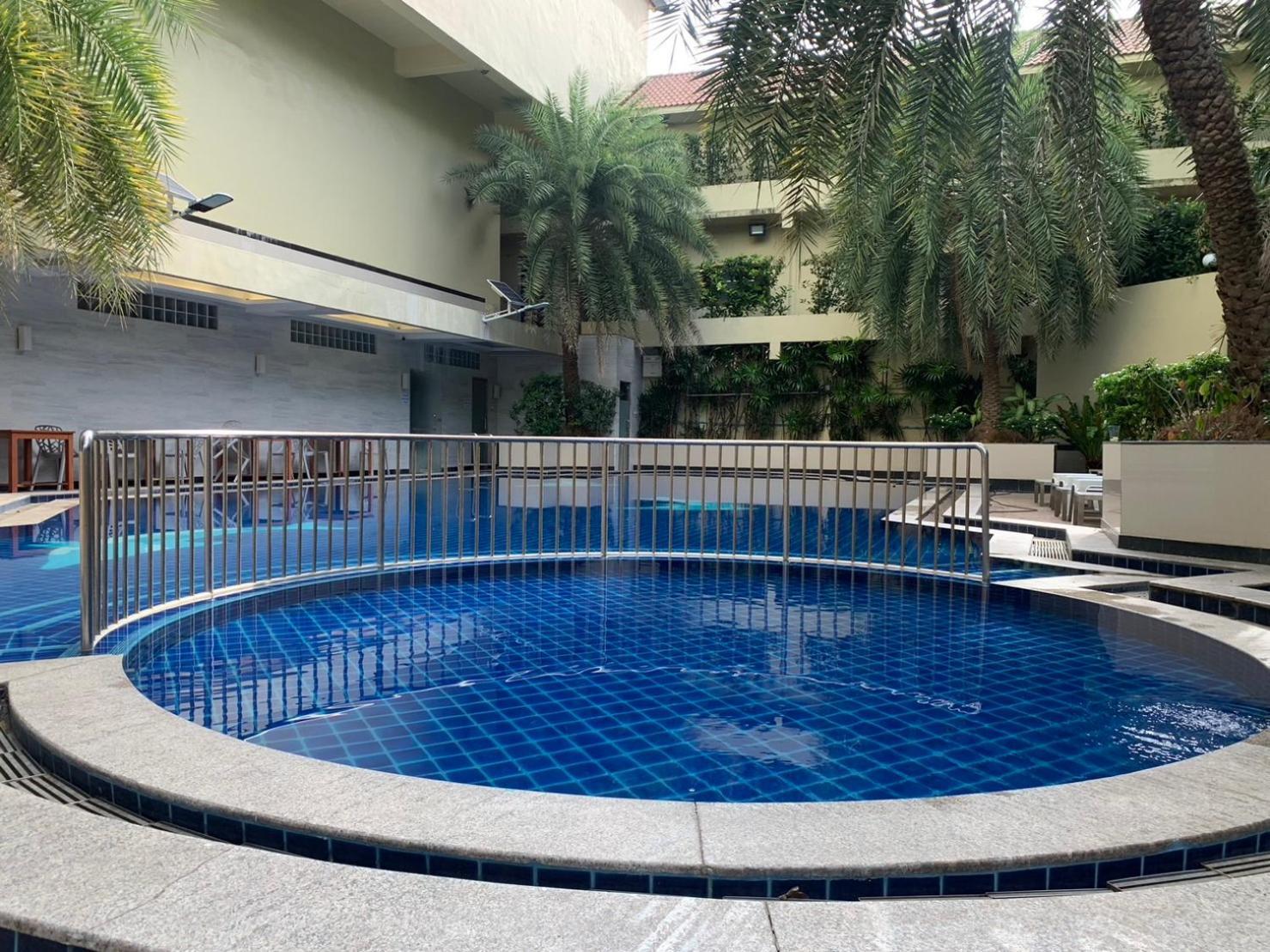 Jomtien Holiday Pattaya Exterior photo