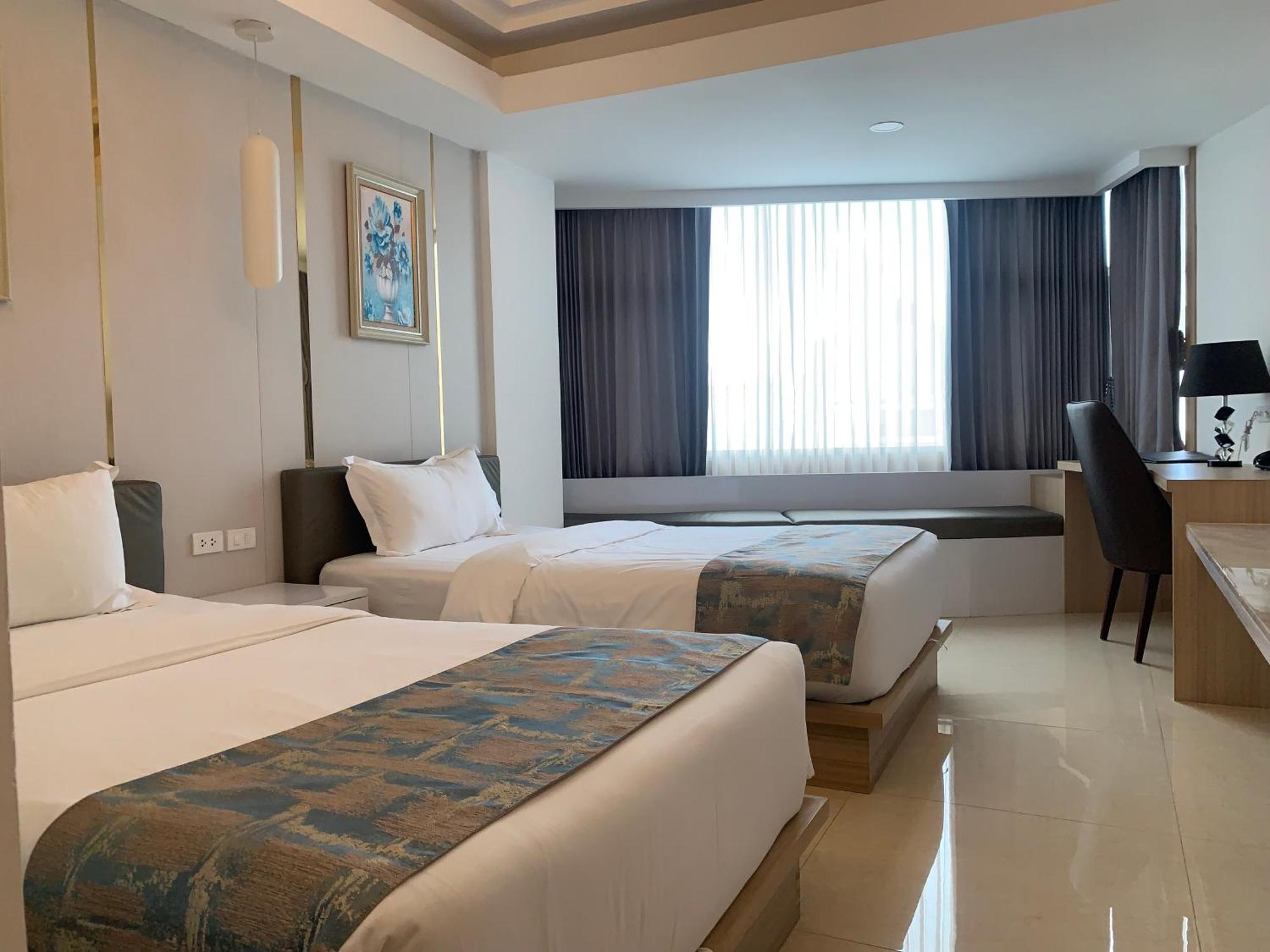Jomtien Holiday Pattaya Exterior photo